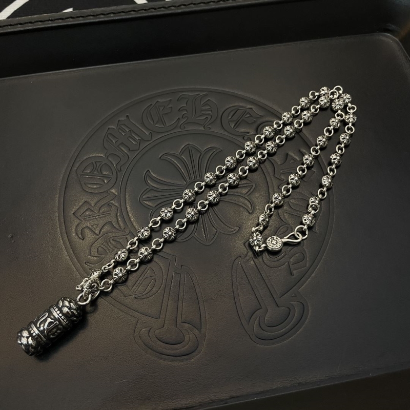 Ch*0me He**ts necklaces